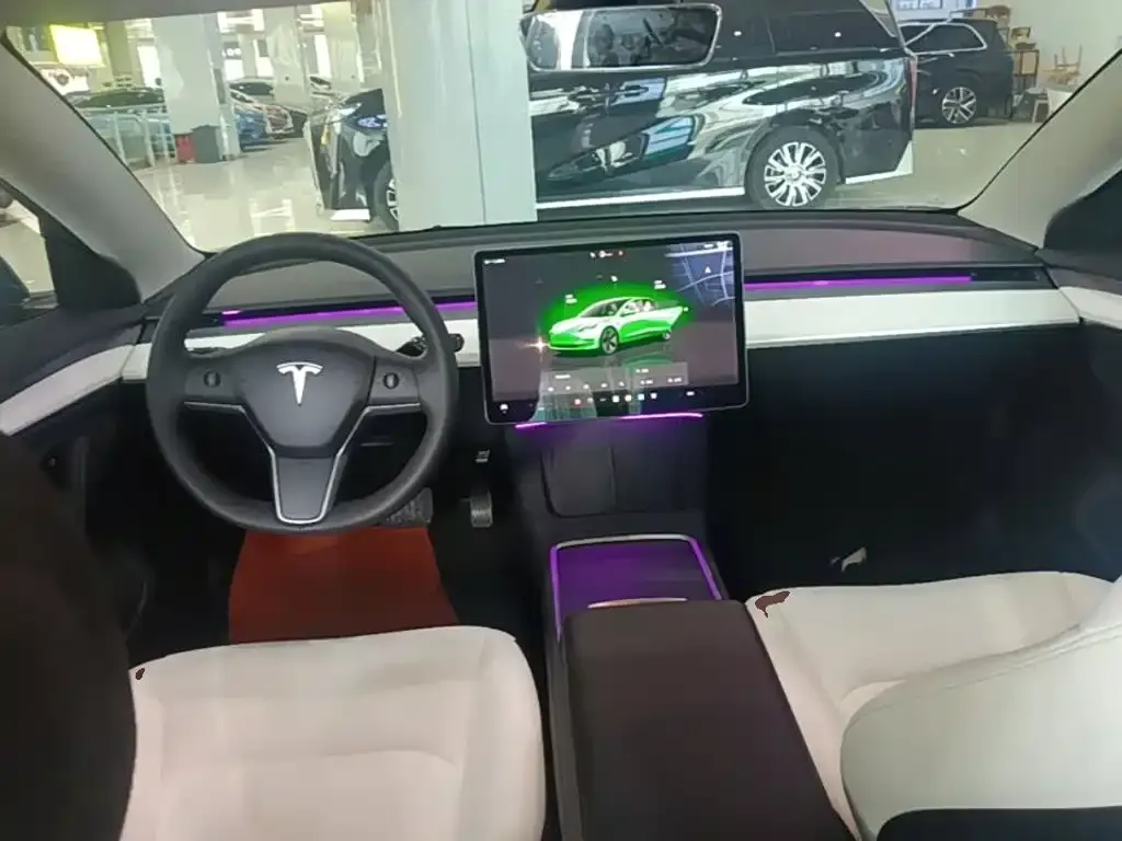 Tesla Model 3 — фото 5