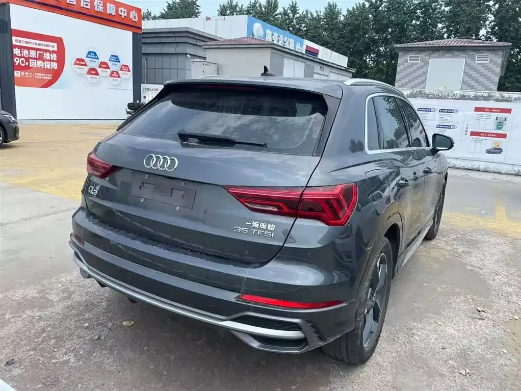 Audi Q3 — фото 10