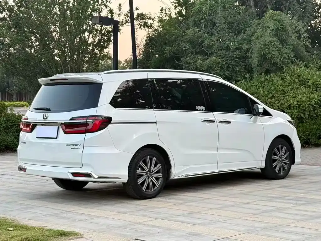 Honda Odyssey 2022 из CN, фото 2