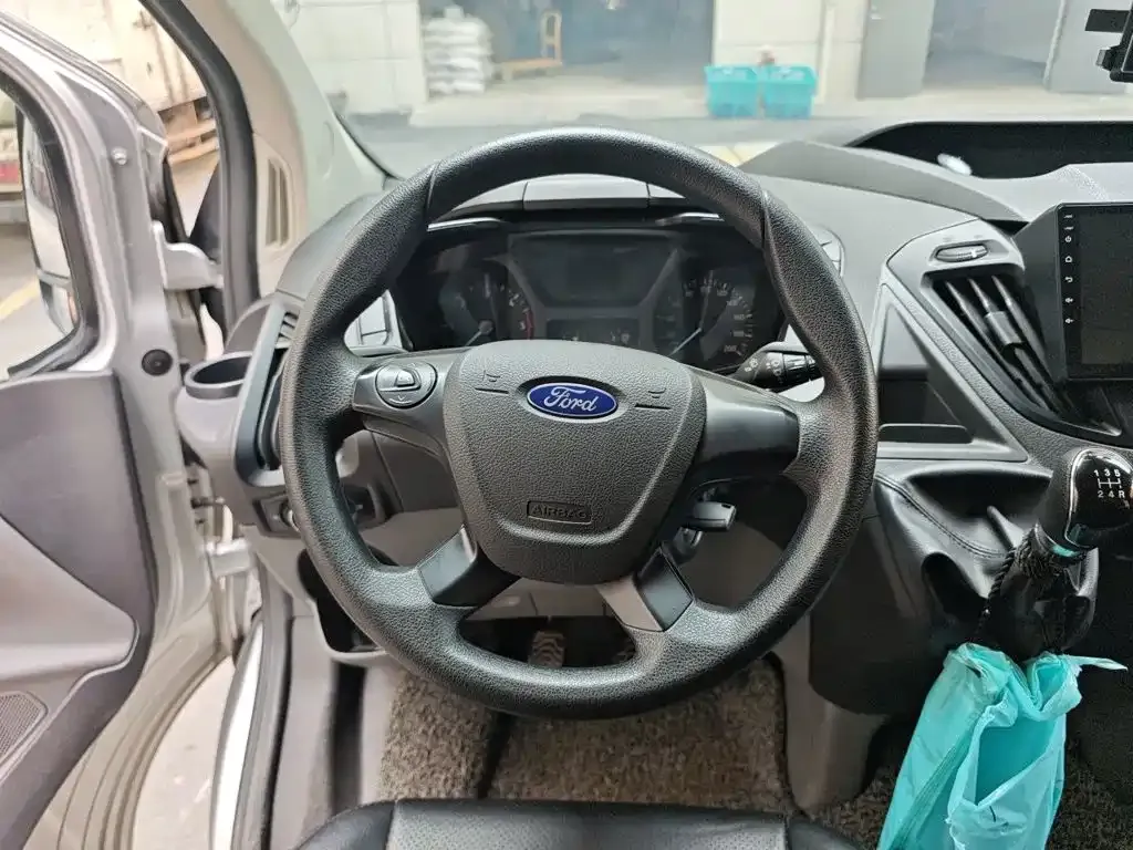 Ford Transit 2022 из CN, фото 9