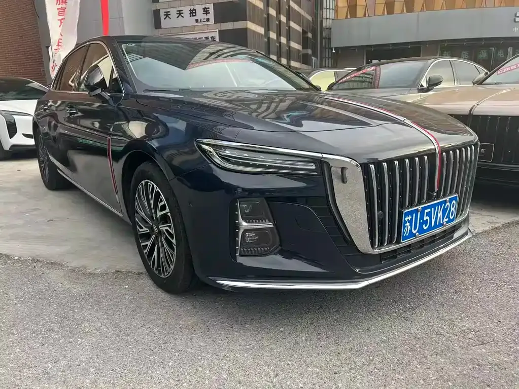 Hongqi H5 — фото 9