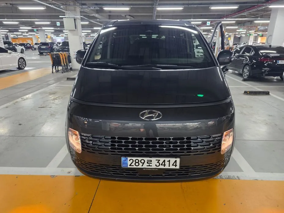 Hyundai Staria — фото 1
