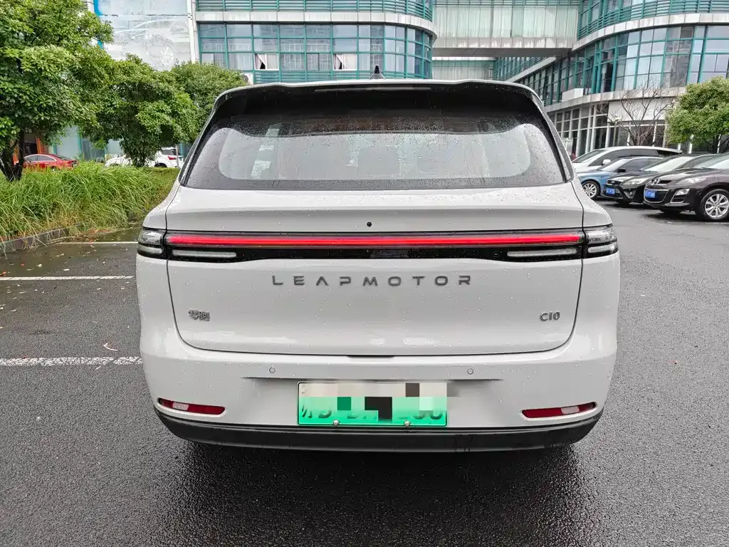 Leapmotor C10 — фото 7