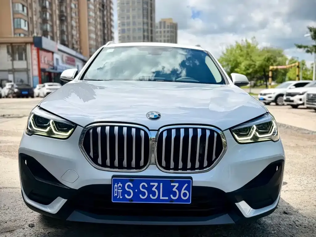 BMW X1 — фото 2