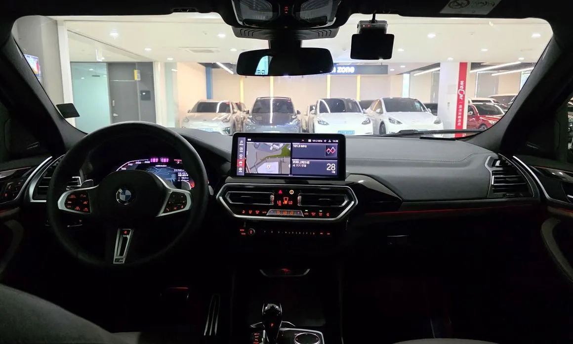 BMW X4 2025 из KR, фото 3