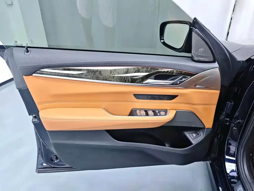 BMW 6 Series GT 2022 из CN, фото 5