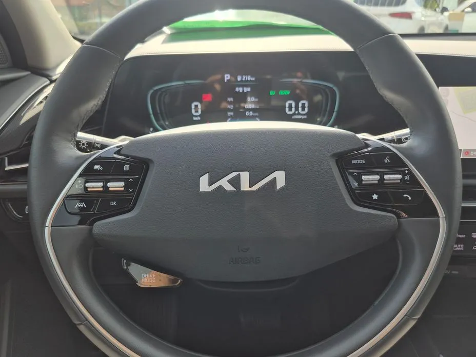 Kia Niro — фото 2