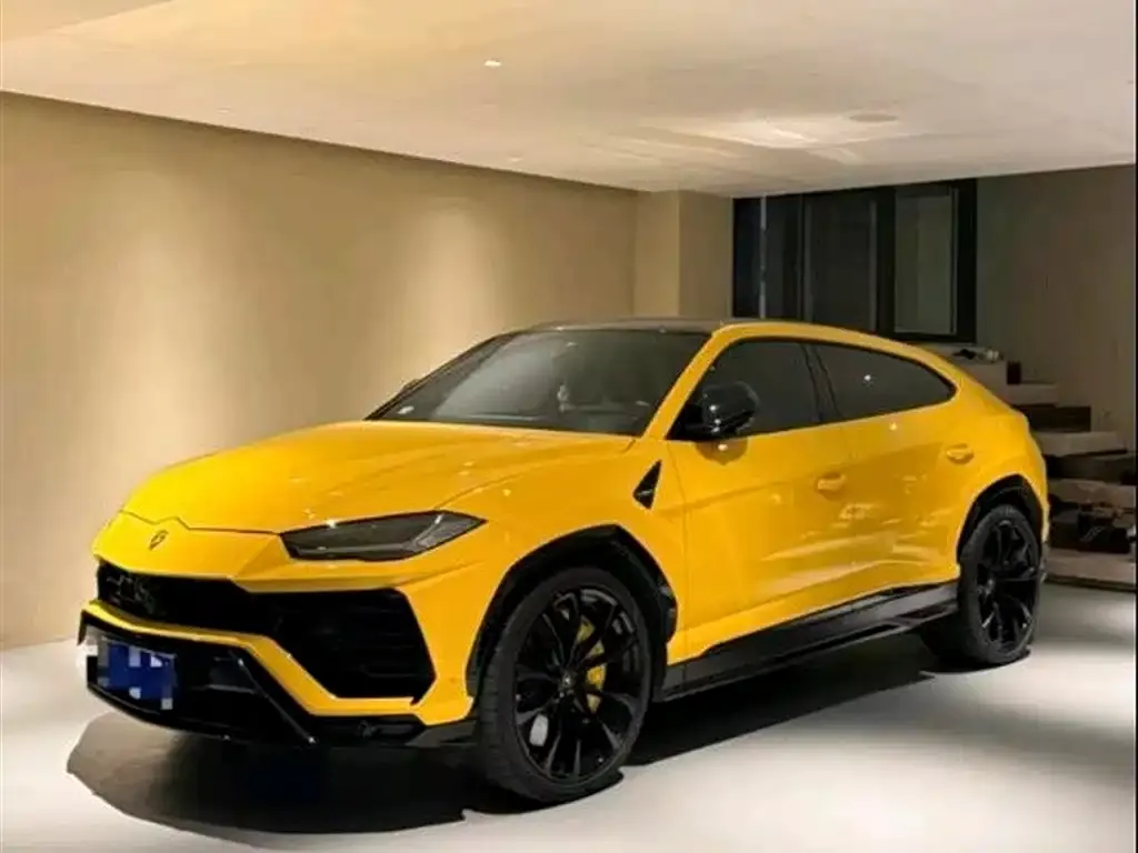 Lamborghini Urus — фото 1