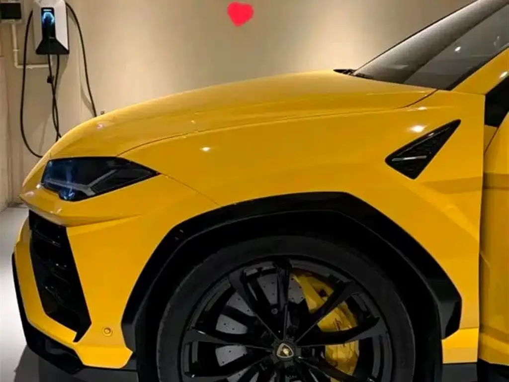 Lamborghini Urus — фото 5