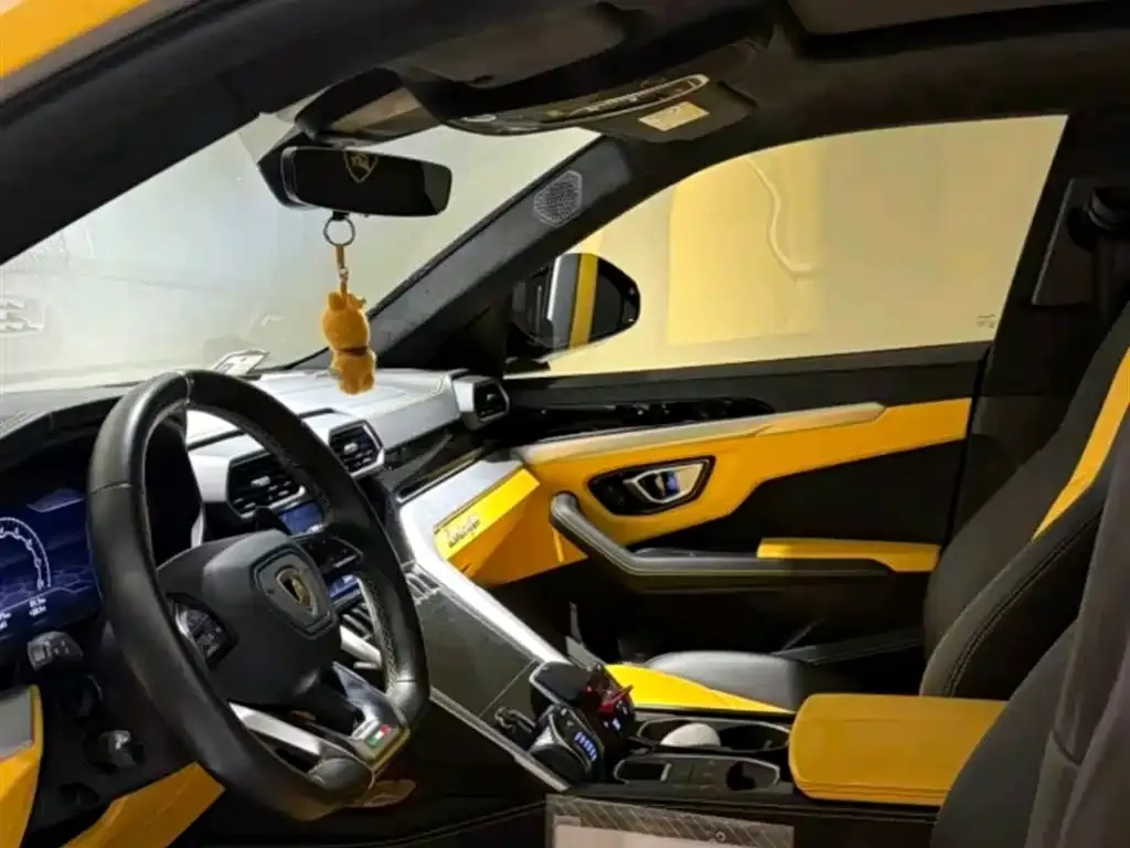 Lamborghini Urus — фото 6