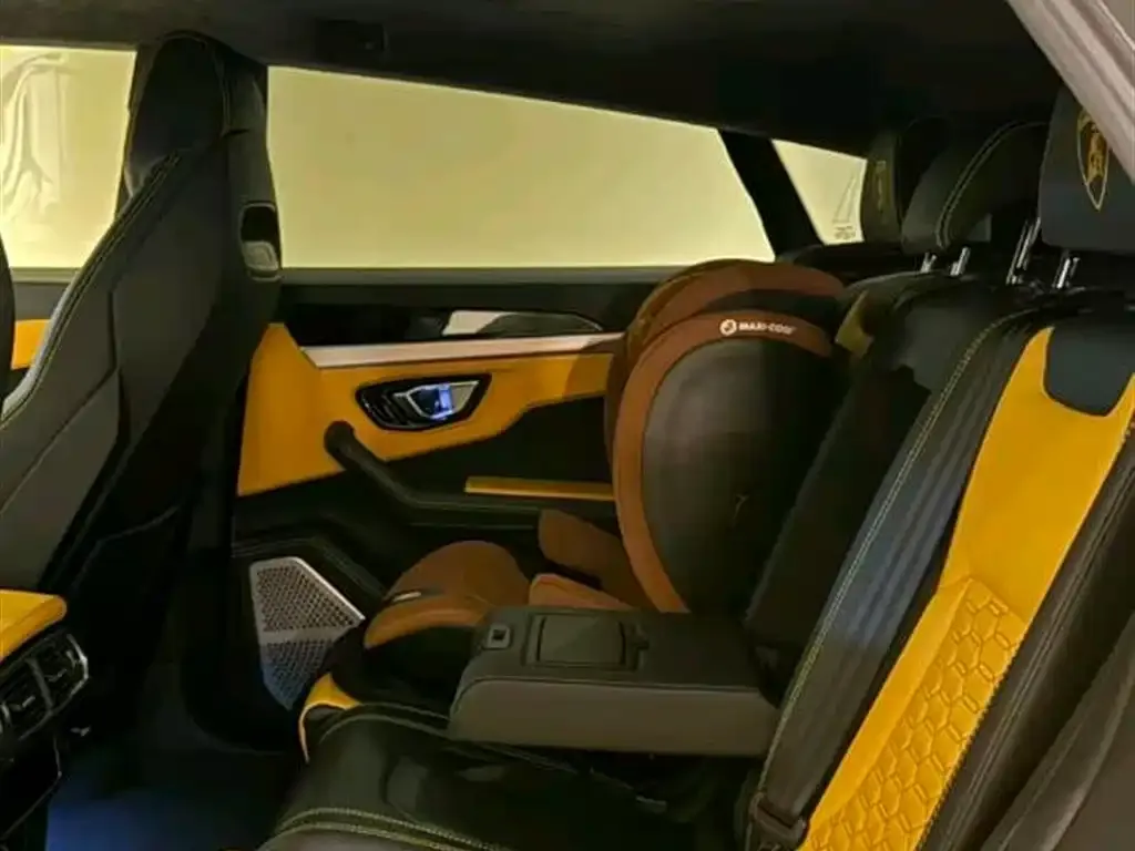 Lamborghini Urus — фото 3
