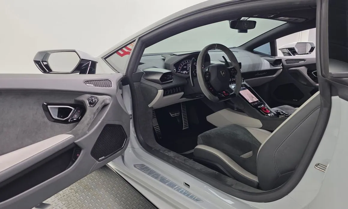 Lamborghini Huracan 2023 из KR, фото 4