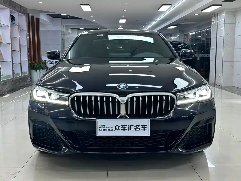 BMW 5 Series — фото 2