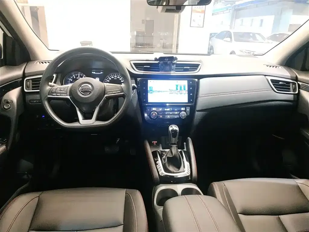 Nissan Qashqai — фото 4