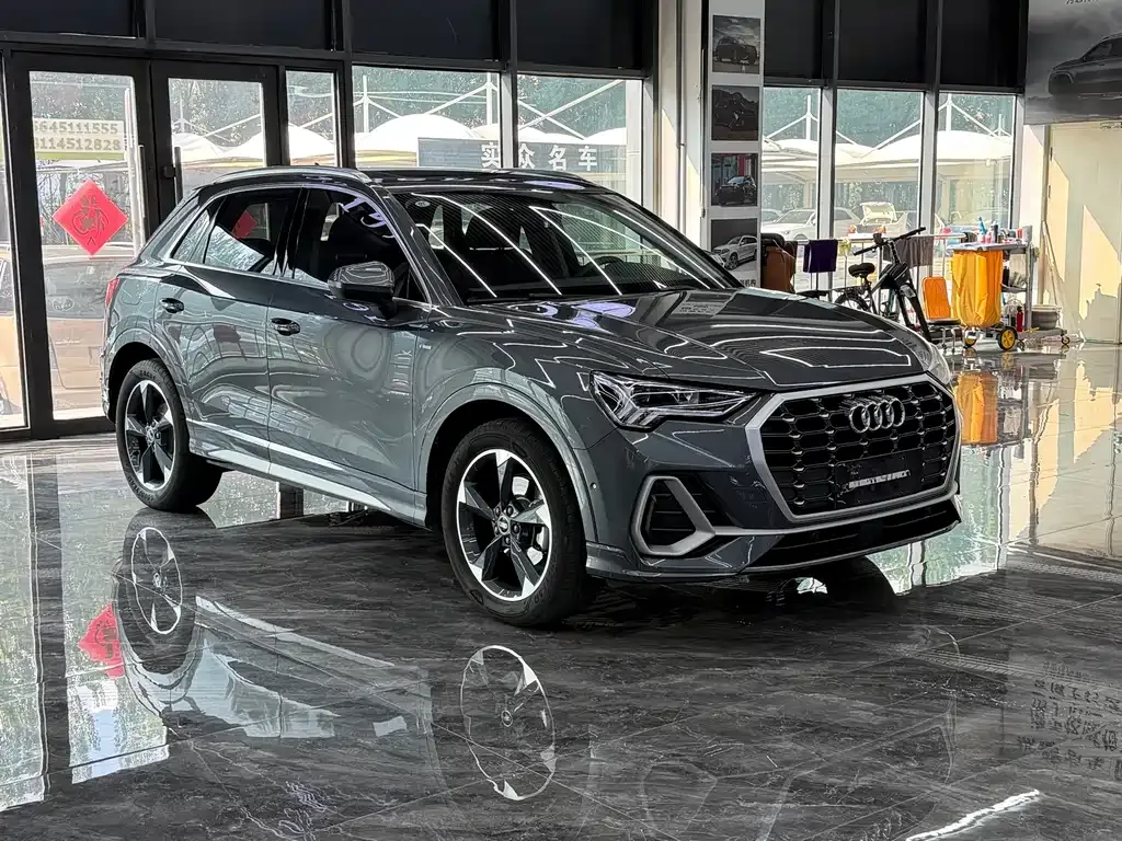 Audi Q3 — фото 6