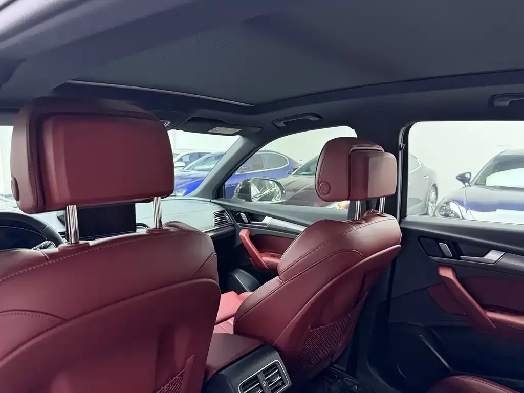 Audi Q5L 2024 из CN, фото 2