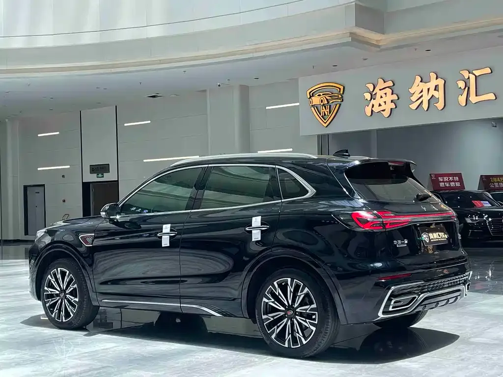 Hongqi HS5 — фото 10