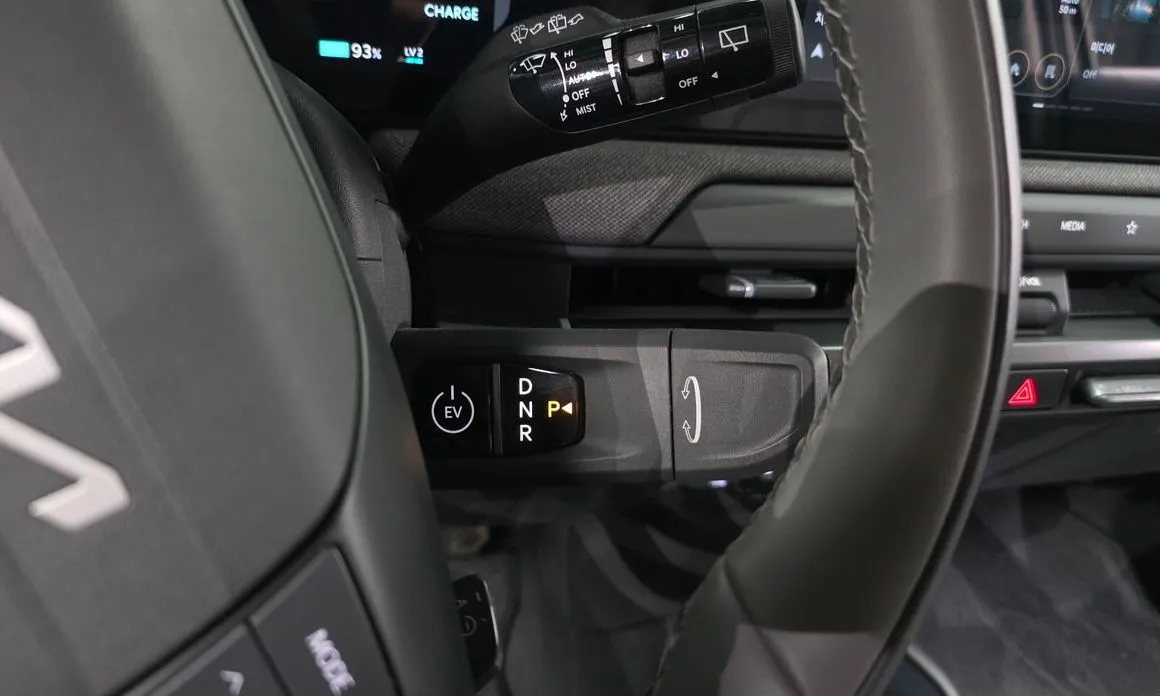 Kia EV3 2025 из KR, фото 2
