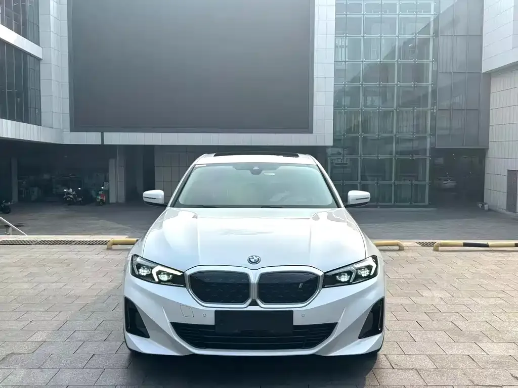 BMW i3 — фото 9