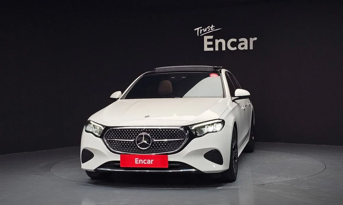 Mercedes-Benz E-Class — фото 10