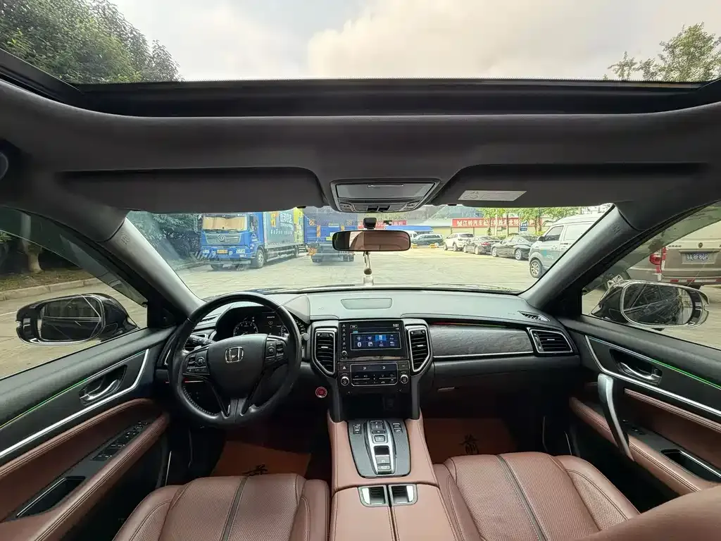 Honda UR-V 2023 из CN, фото 2
