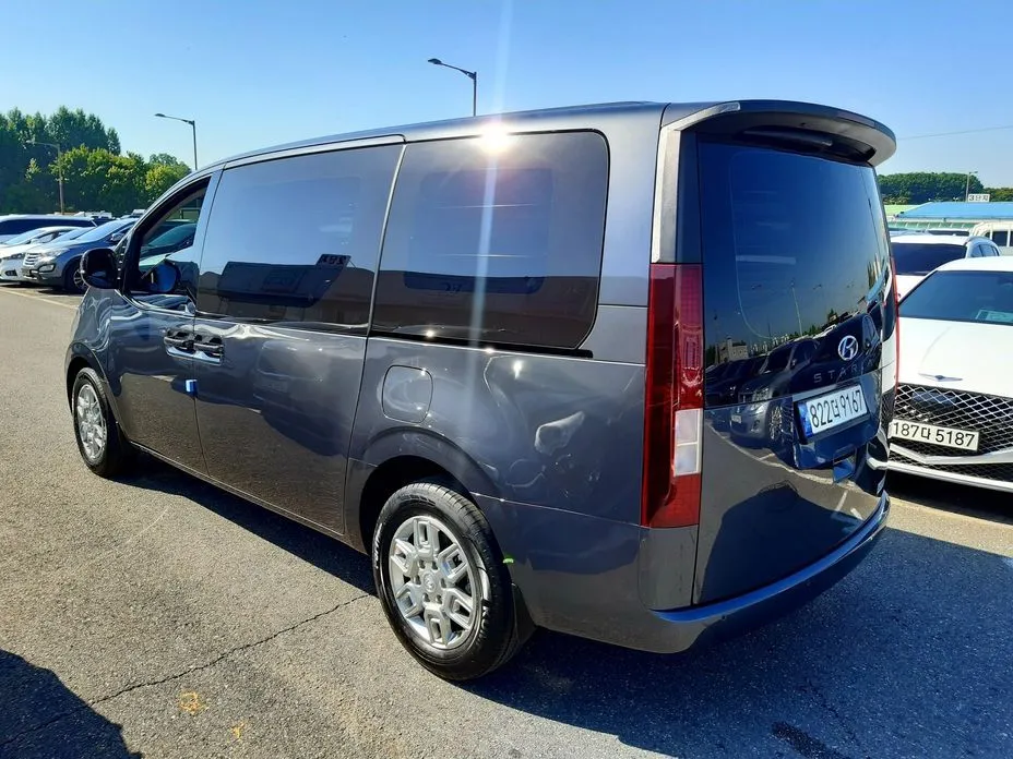 Hyundai Staria 2023 из KR, фото 7