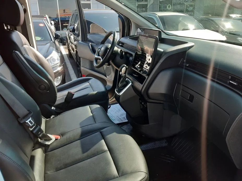 Hyundai Staria 2023 из KR, фото 10