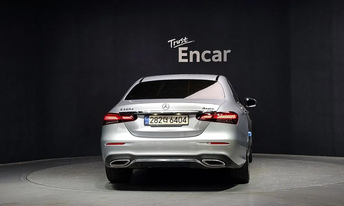 Mercedes-Benz E-Class 2022 из KR, фото 2
