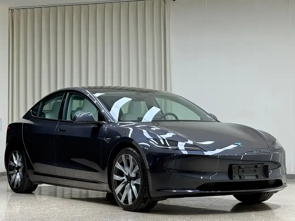 Tesla Model 3 — фото 6