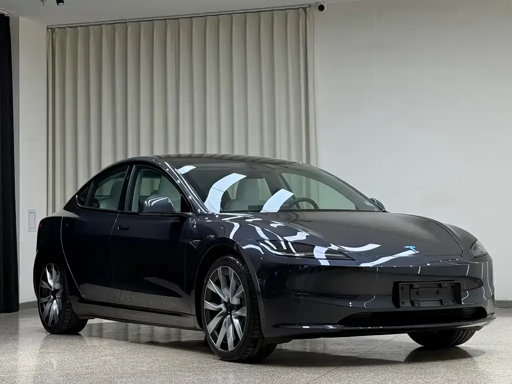 Tesla Model 3 — фото 5