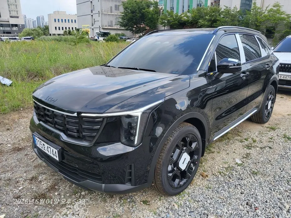 Kia Sorento — фото 9