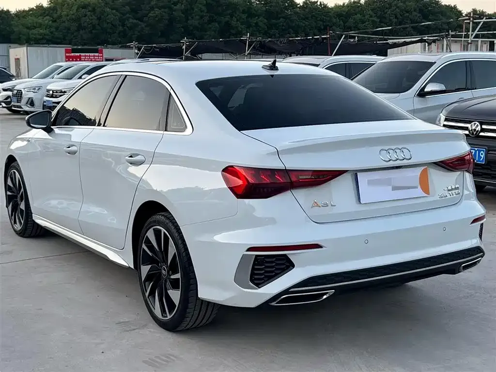 Audi A3 — фото 7