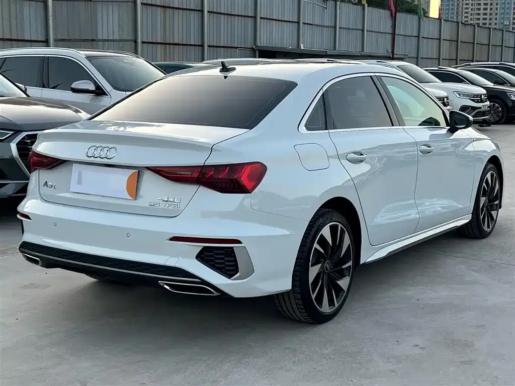 Audi A3 — фото 9