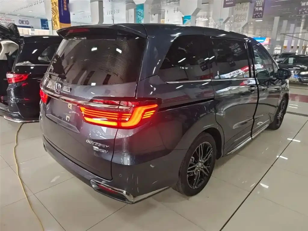 Honda Odyssey 2023 из CN, фото 3