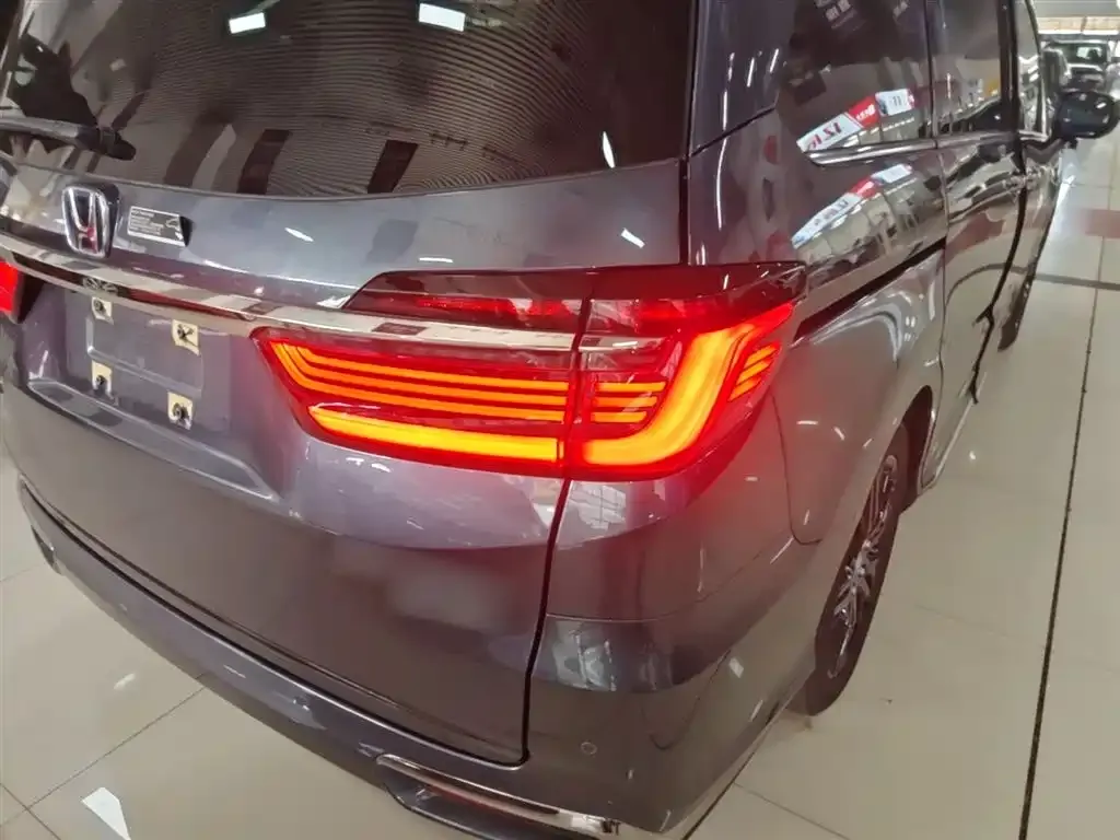 Honda Odyssey 2023 из CN, фото 6