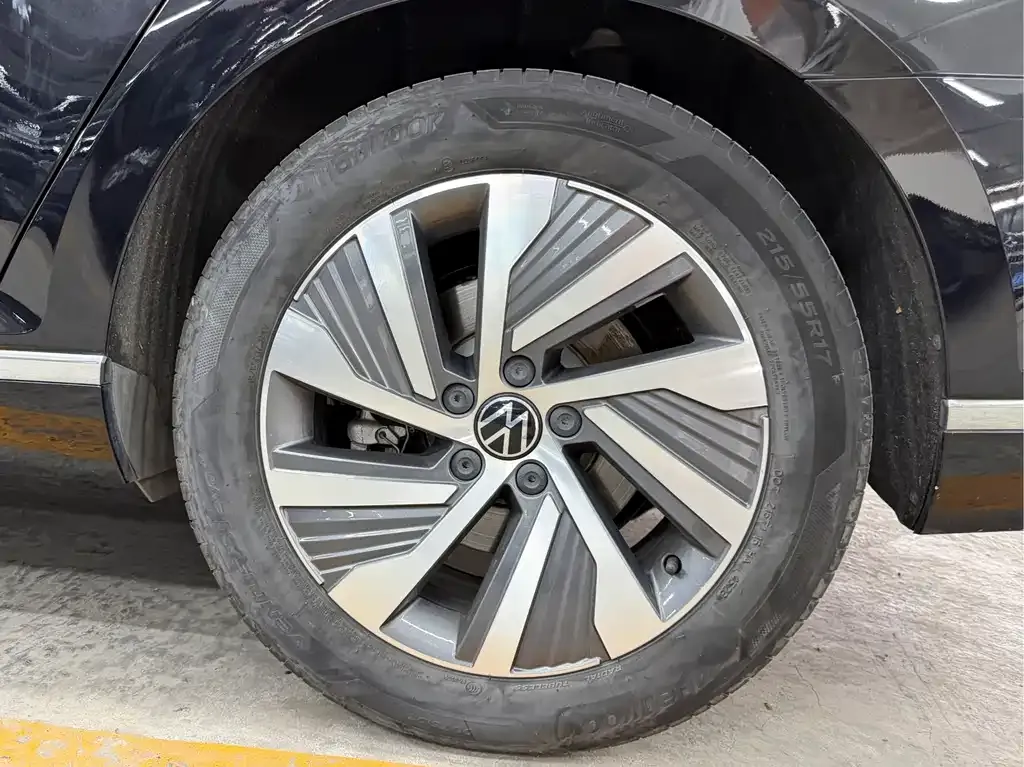 Volkswagen 迈腾插电混动 — фото 9