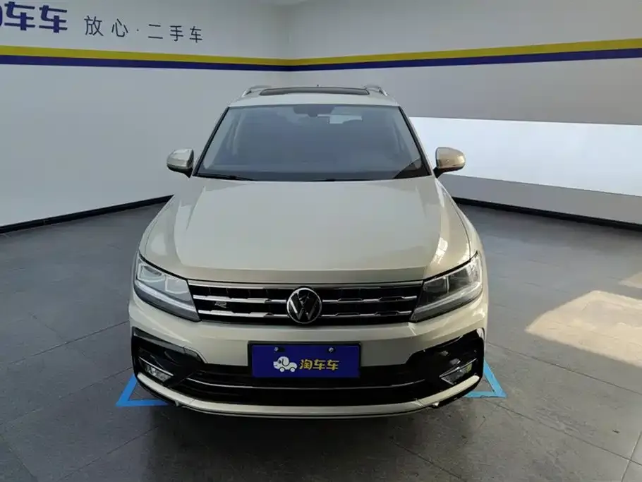 Volkswagen Tiguan L — фото 4