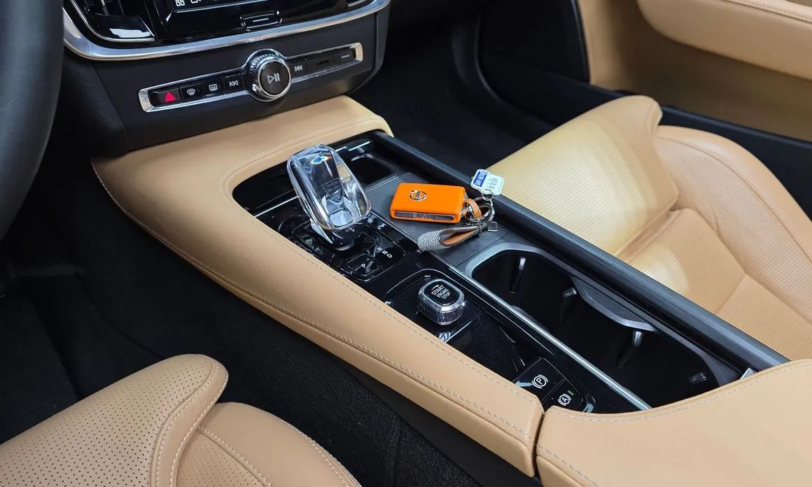 Volvo S90 2023 из KR, фото 9