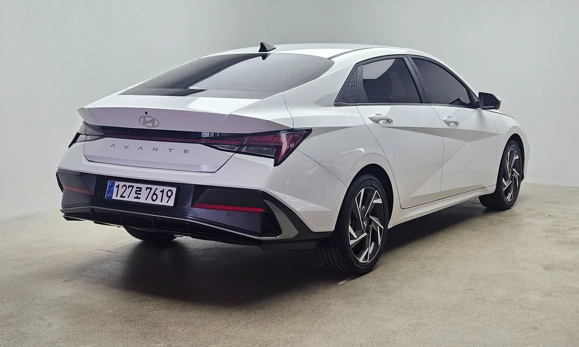 Hyundai AVANTE — фото 9