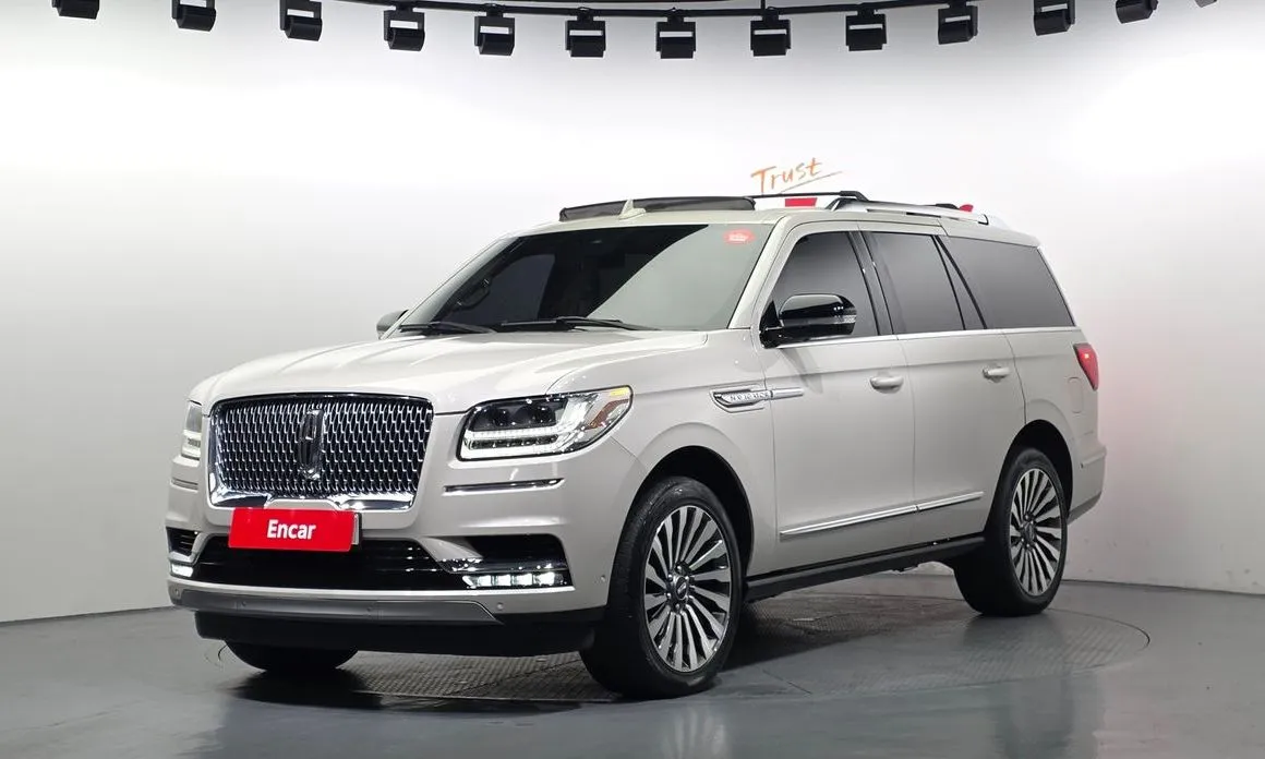 Lincoln Navigator