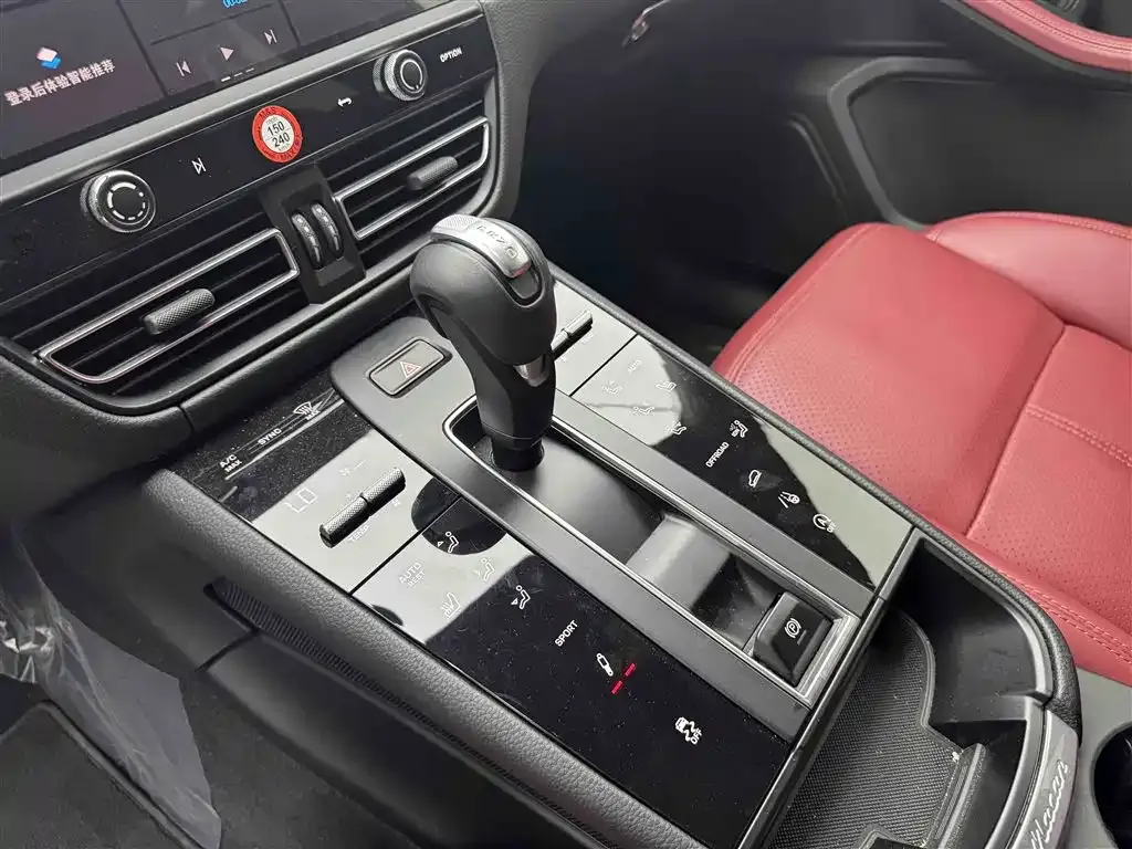 Porsche Macan 2025 из CN, фото 8