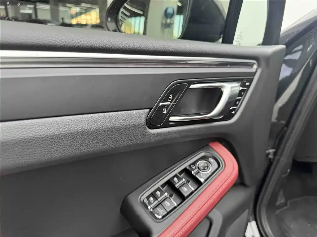 Porsche Macan 2025 из CN, фото 6