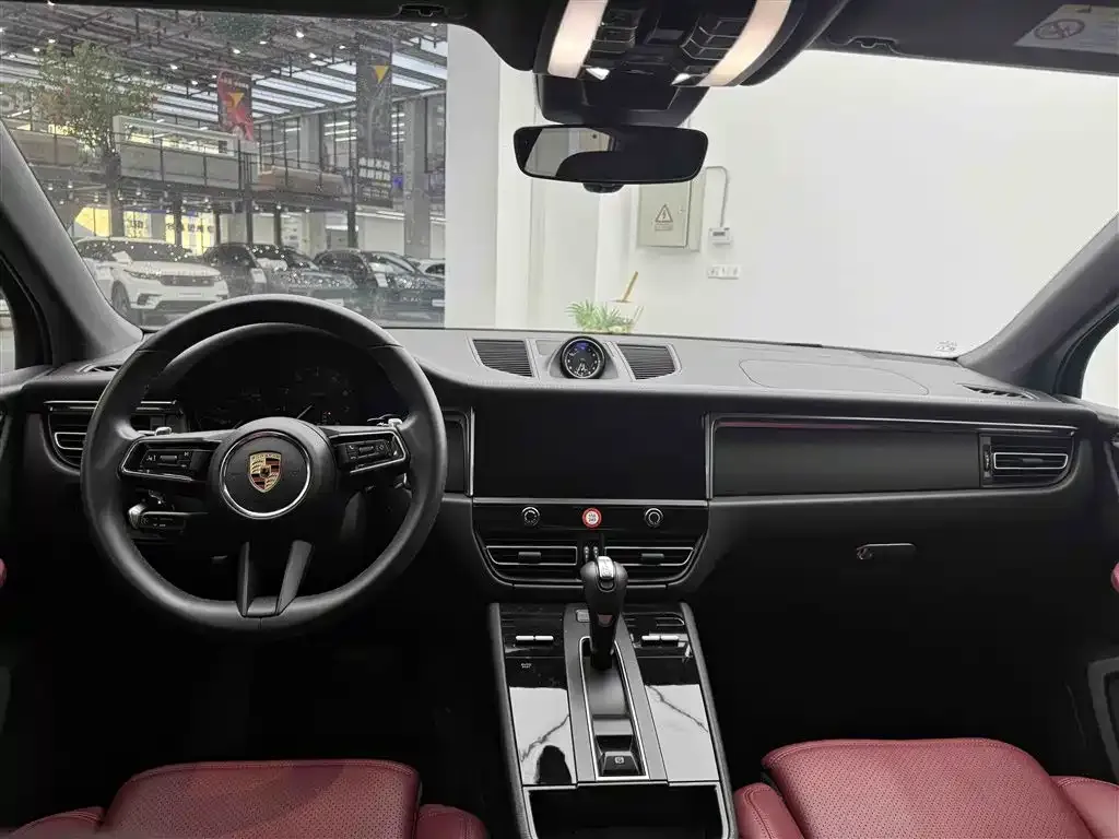 Porsche Macan 2025 из CN, фото 5