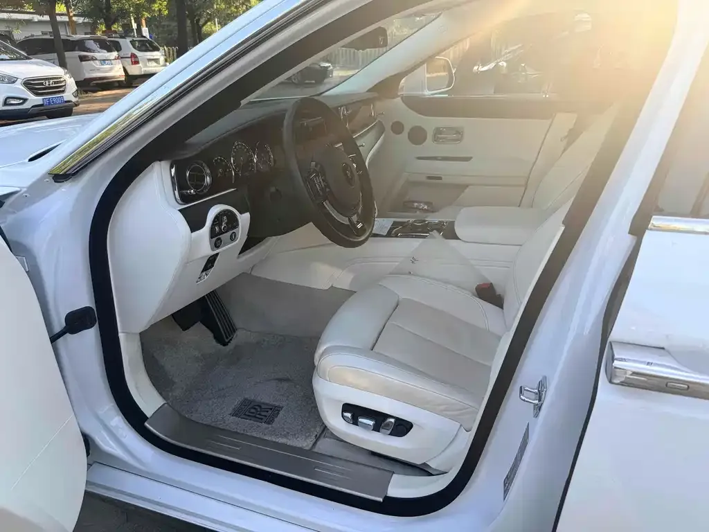 Rolls-Royce Ghost 2022 из CN, фото 3