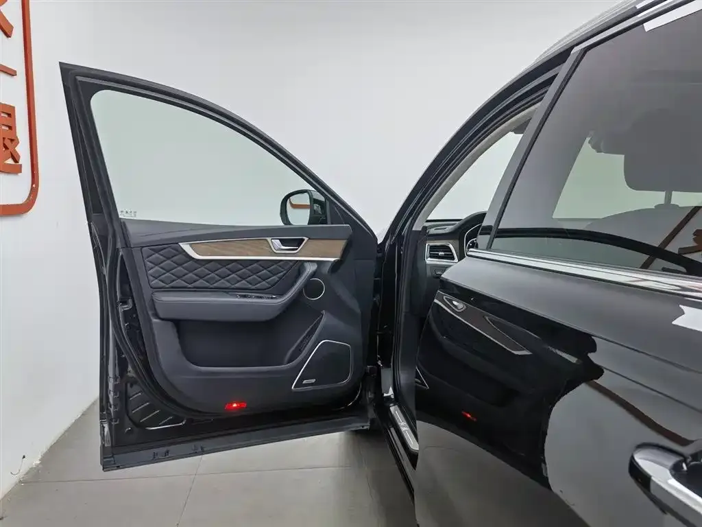 Hongqi HS7 2022 из CN, фото 5