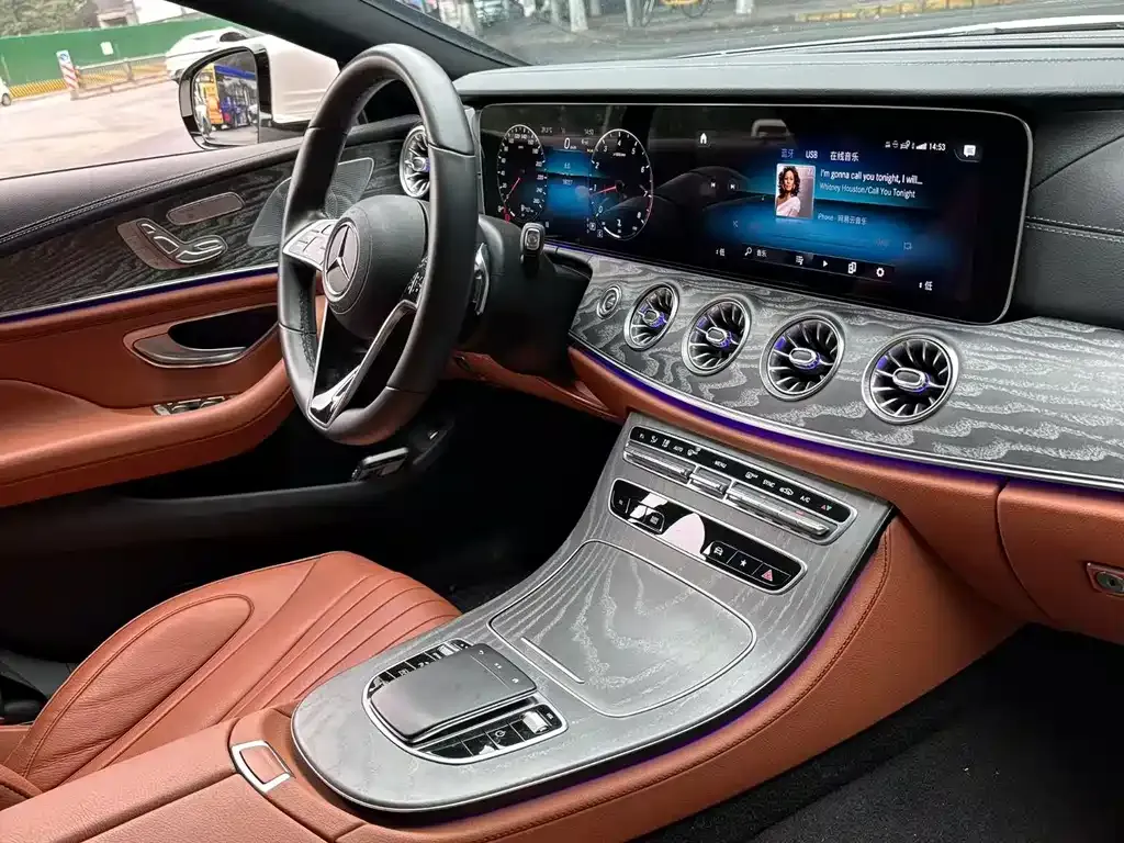 Mercedes-Benz CLS — фото 7