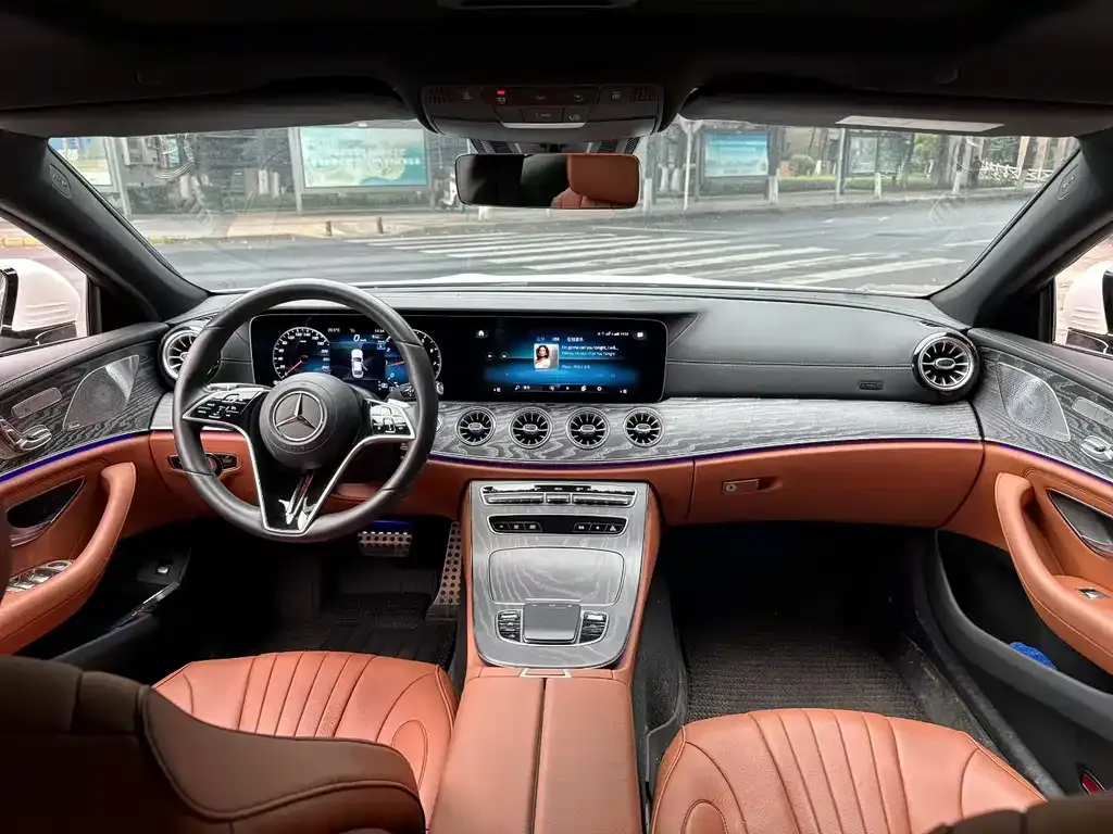 Mercedes-Benz CLS — фото 9