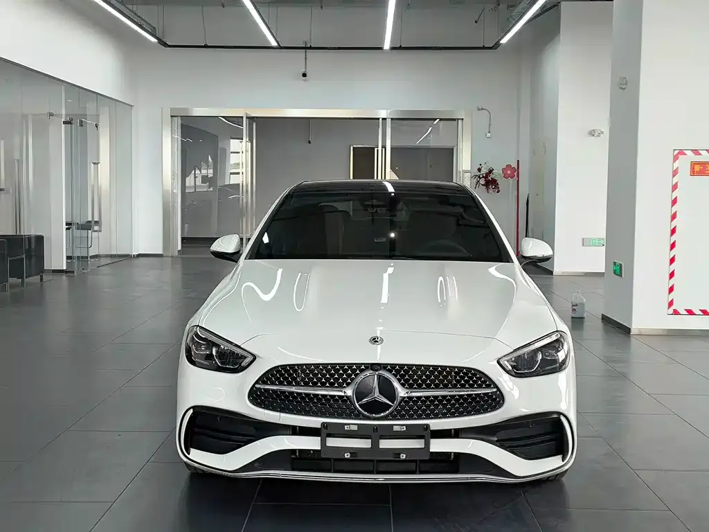 Mercedes-Benz C-Class — фото 10