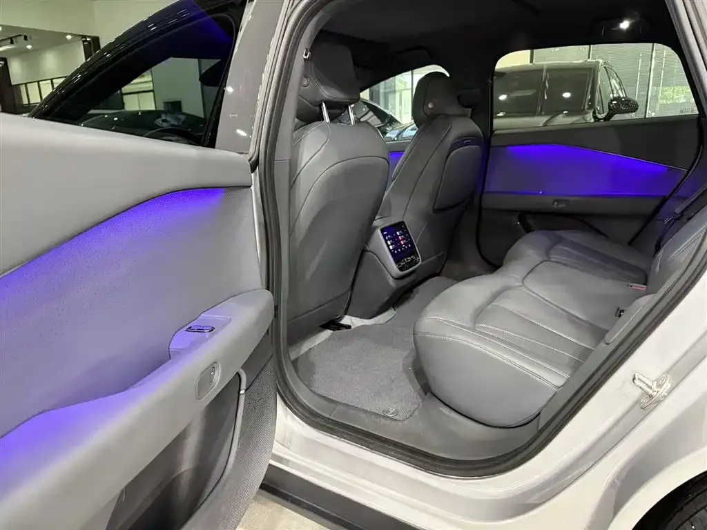XPeng P7+ — фото 4