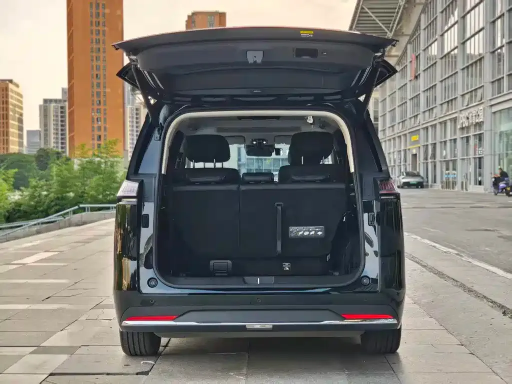GAC Motor 传祺E8 PHEV 2024 из CN, фото 6